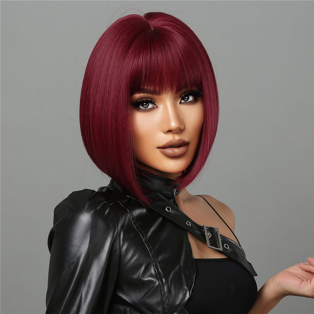 Perruques Bob Courtes Bordeaux Avec Une Frange Complète - rachelhair